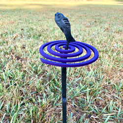 お魚跳ねる　ロートアイアン製　蚊取り線香ホルダー 1枚目の画像