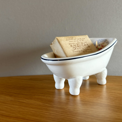 フランスのバスタブの形をした可愛いソープディッシュ 石鹸置き