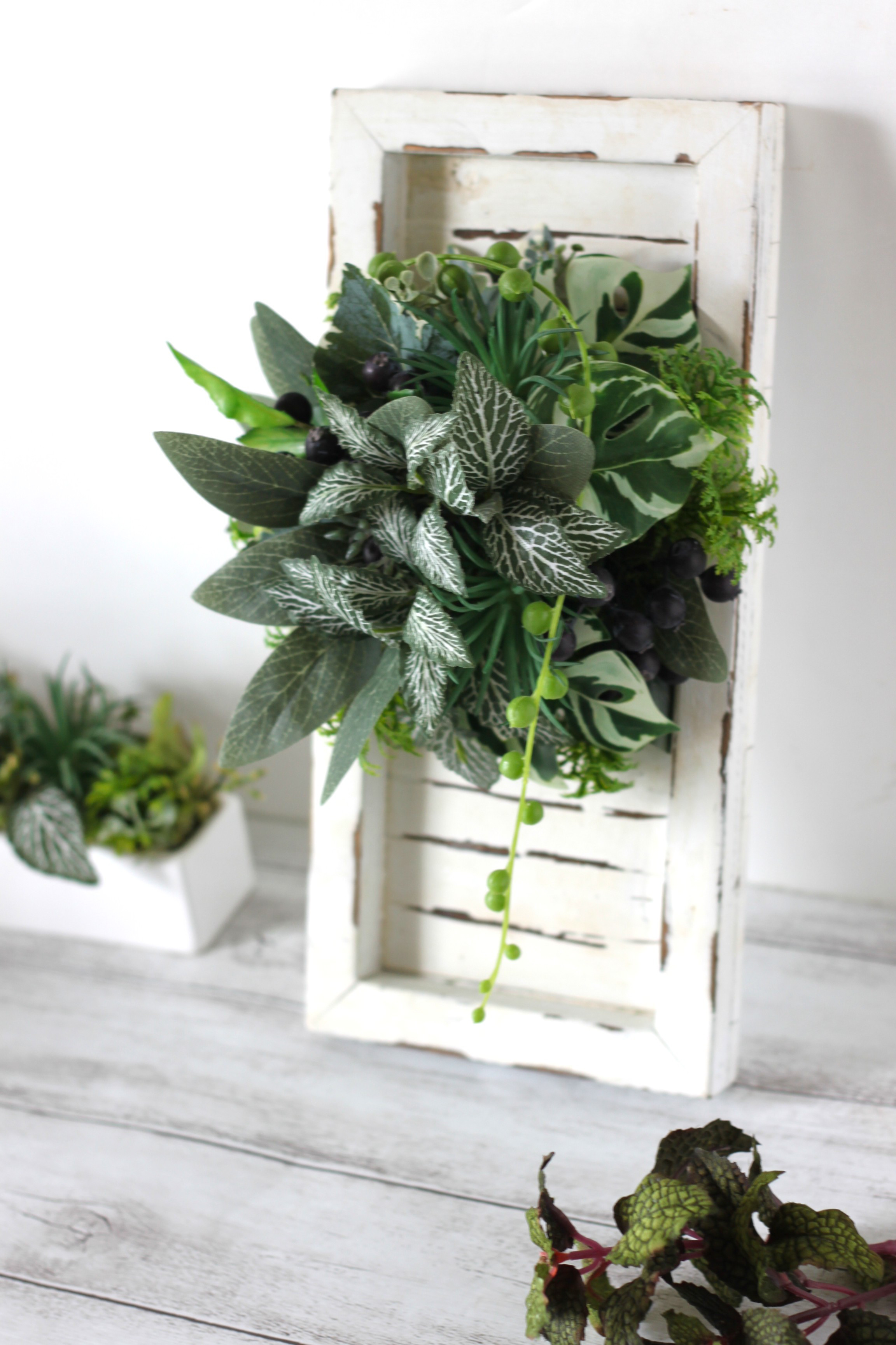 【Creema限定】アーテフィシャルグリーンのフレームアレンジメント　インテリアグリーン　壁置き　一点物