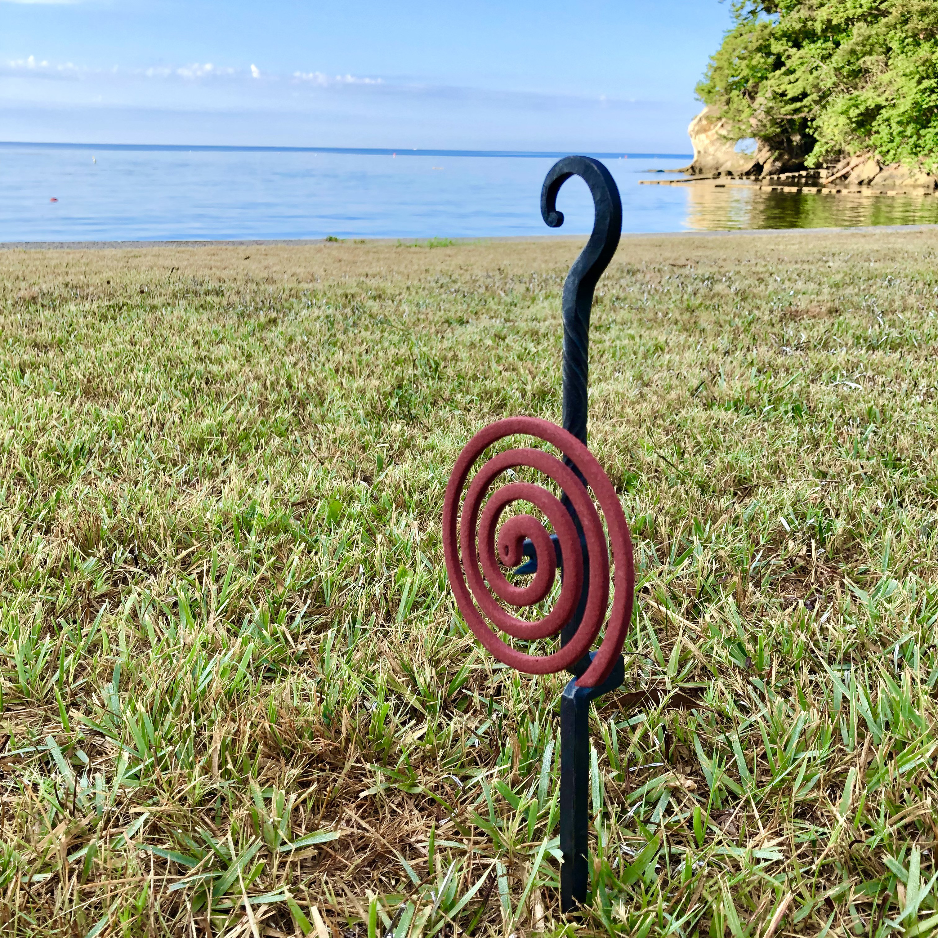 ロートアイアン製　蚊取り線香ホルダー