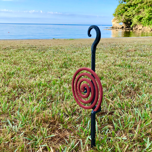 ロートアイアン製　蚊取り線香ホルダー 1枚目の画像