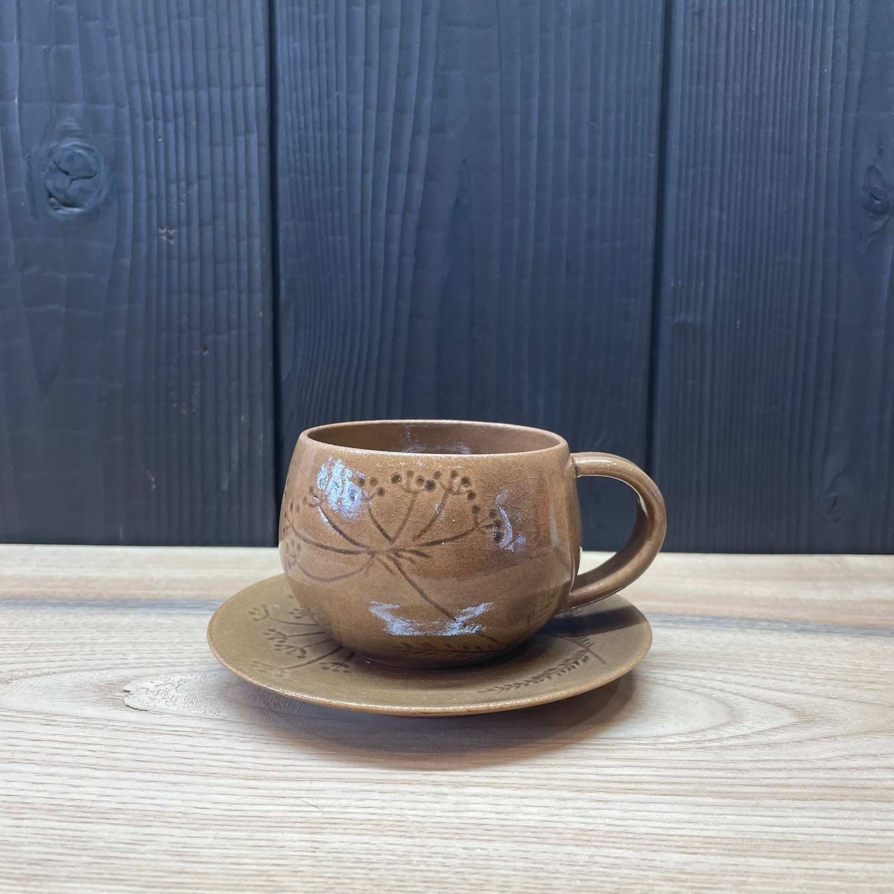 コーヒーカップ＆ソーサー 手描き花模様 北欧風ブラウン ナチュラル食器 5,082円