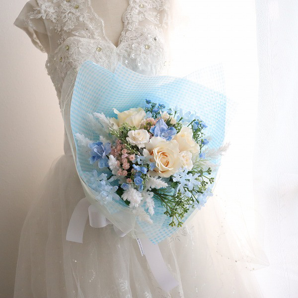 *受注制作*　想いを込めて贈る花束　水色ｘバニラ色　ナチュラル　造花　送別　お祝い　604