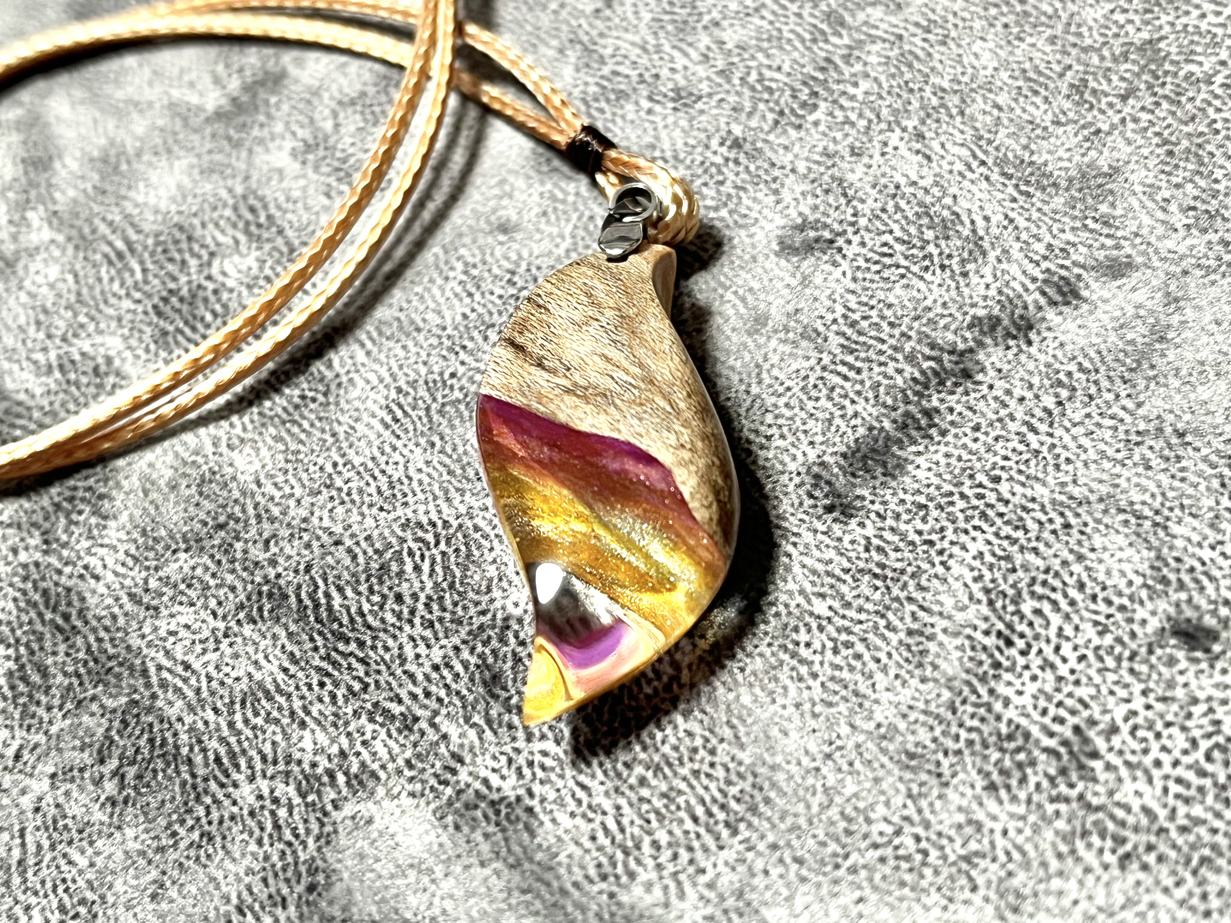 ウッドレジンペンダント [S2513]