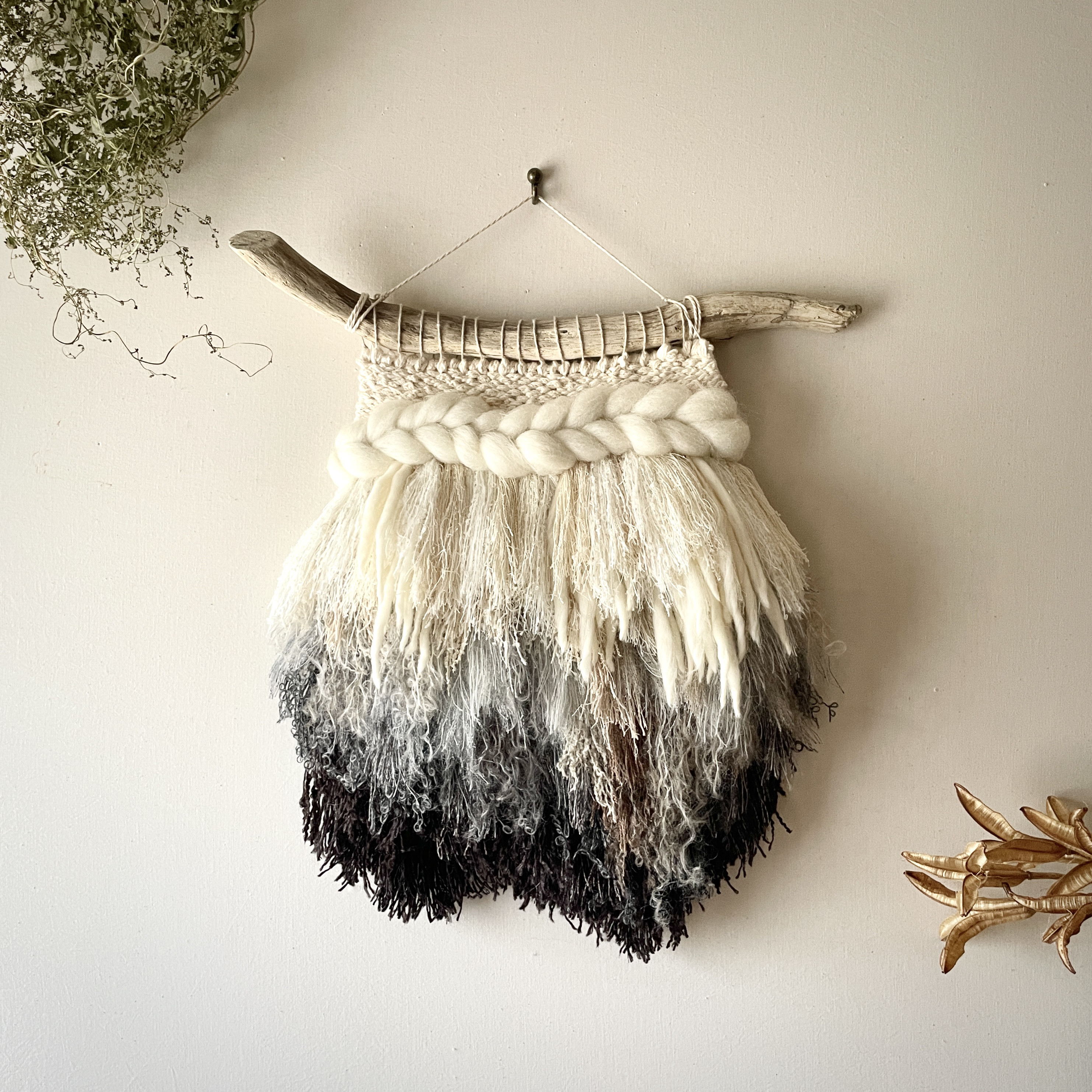 一点もの】流木 ウィービングタペストリー 『 limestone cave,b. 』