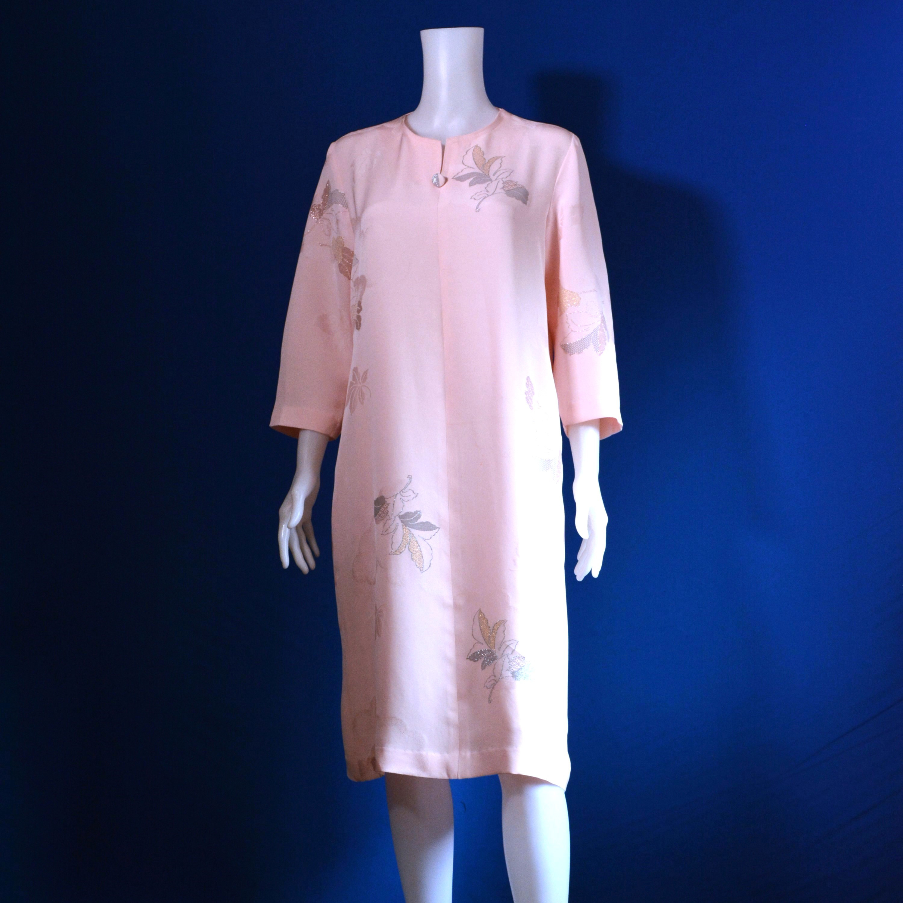 着物リメイク　ロングワンピース　(絹着物地）七分袖