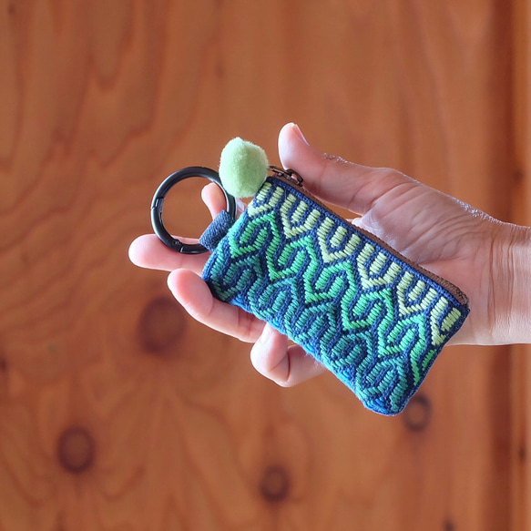 Kogin刺繡迷你錢包，附登山扣；Naminami [刺繡⌘刺繡]迷你收納包，附登山扣，多功能收納包，可客製化 第7張的照片