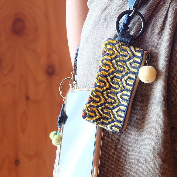 Kogin刺繡迷你錢包，附登山扣；Naminami [刺繡⌘刺繡]迷你收納包，附登山扣，多功能收納包，可客製化 第15張的照片