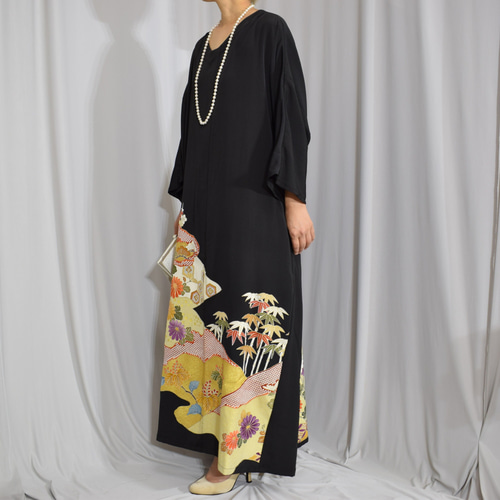 上品ワンピース, 黒留袖リメイク,ワンピース,上品な和モダンドレス