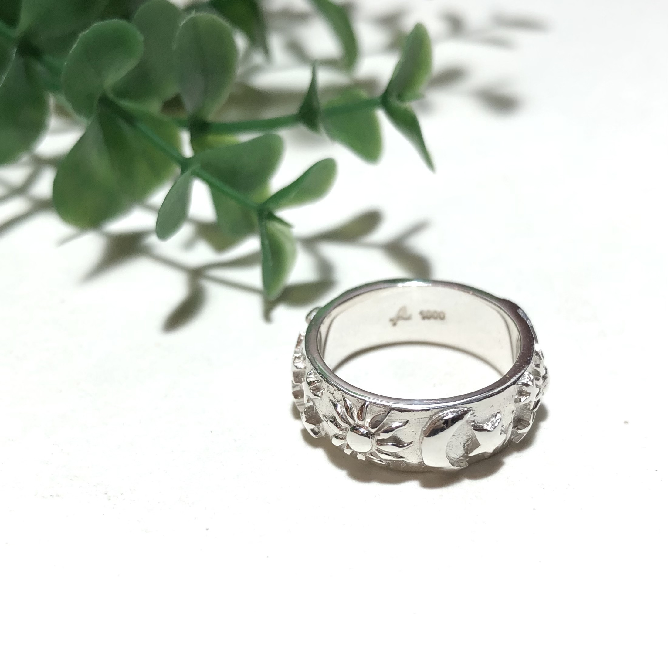 純銀製＊太陽と月と星の浮彫りリング【送料無料】