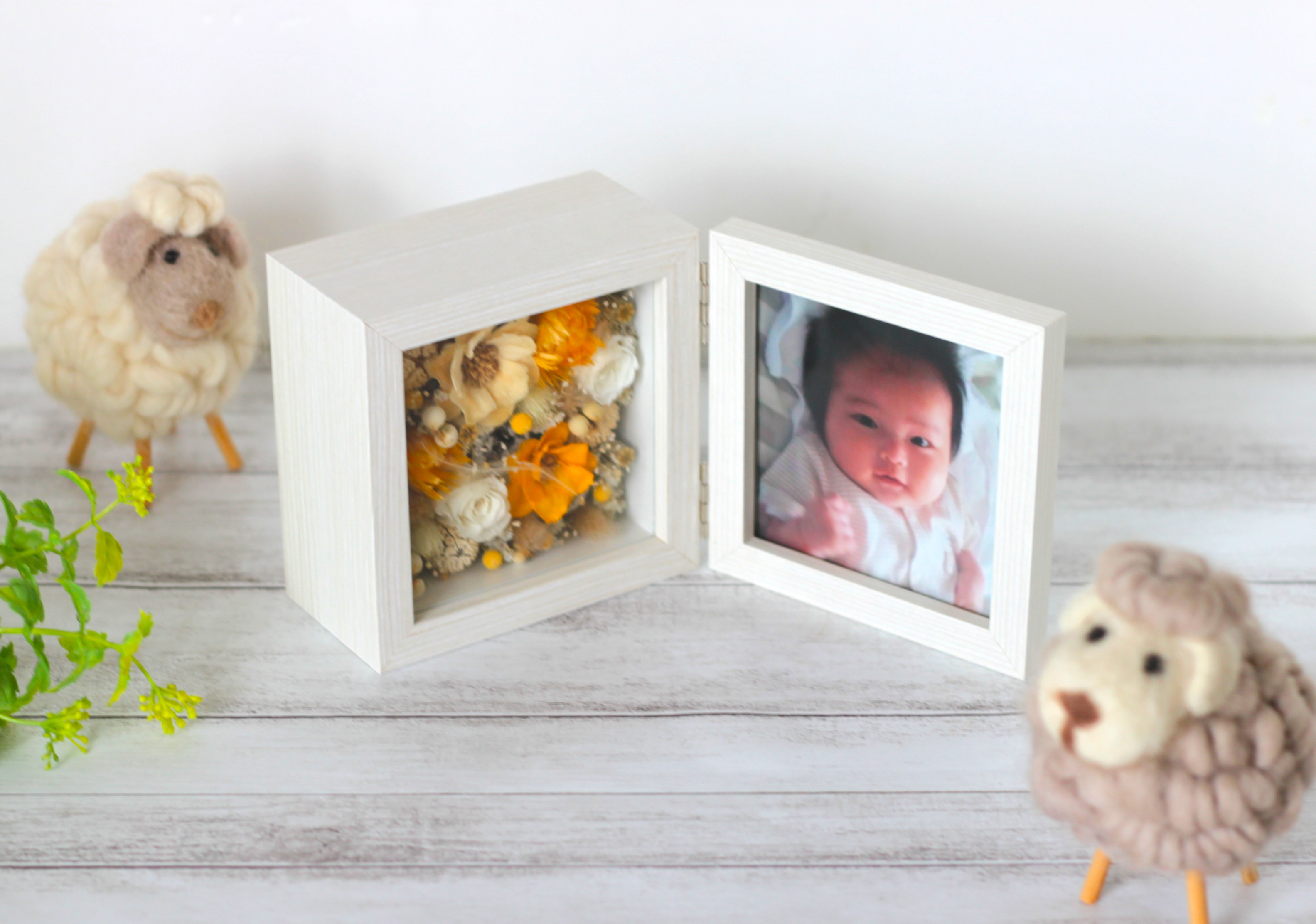 【Creema限定】ハッピーイエローのフォトフレーム　ましかくプリント　ドライフラワー　プリザーブドフラワー　出産祝い