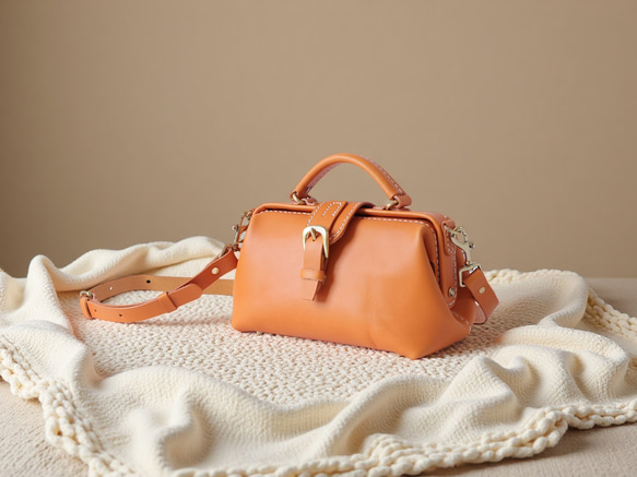 切線派】マグネット式 横型がま口バッグ 手作りのレザーショルダー