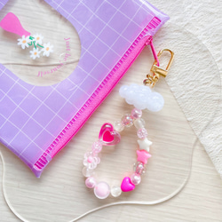 No.104【キーホルダー】✧Happy cloud✧《ビーズ スマホストラップ 雲