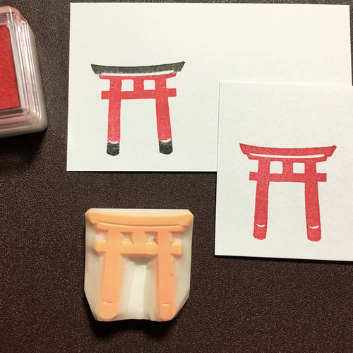神社の鳥居の消しゴムはんこ（持ち手つき） はんこ・スタンプ かめたん