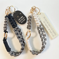 丈夫でおしゃれなハンドストラップ｜スマホ・カメラ・バッグ用｜パラコード編み｜プチギフト 6枚目の画像