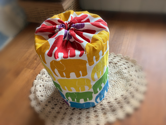 ☆ミルク缶カバー☆カラフルゾウさん☆ポットン落としに☆元保育士ママ☆手作りおもちゃ♫ 1枚目の画像