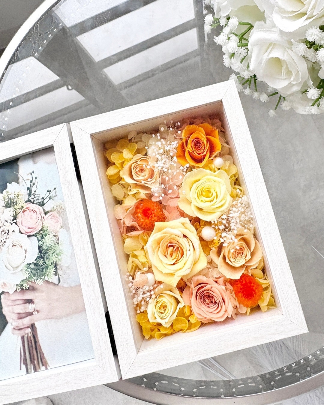 元気なビタミンカラーのフォトフレームアレンジ/敬老の日/結婚祝い/新築祝い/誕生日