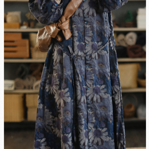 復古の花柄の亜麻の7分袖のワンピース女性の早秋はゆったりして帯を