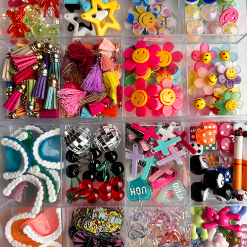 Newチャーム追加！世界にひとつ名前入りオーダーキーホルダー