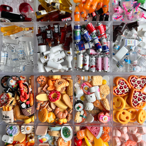 Newチャーム追加！世界にひとつ名前入りオーダーキーホルダー