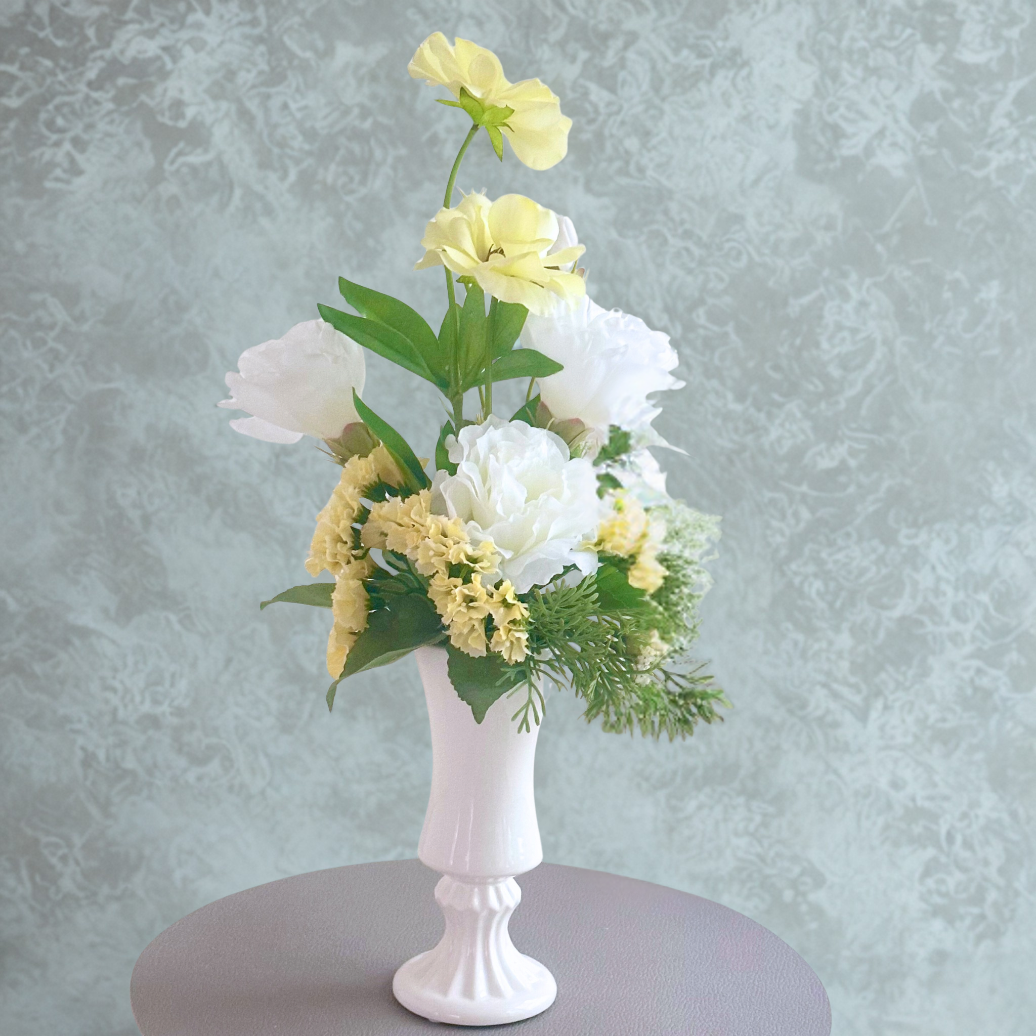 【エムハピネスの優しい仏花 】仏花 お供え花 贈答用 お盆 新盆  お彼岸 法要 命日 仏壇 お手元供養　日々のお手入れ