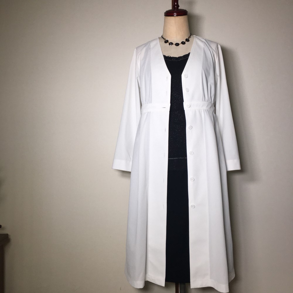 前開きワンピース白色　MLフリーサイズ 6,653円