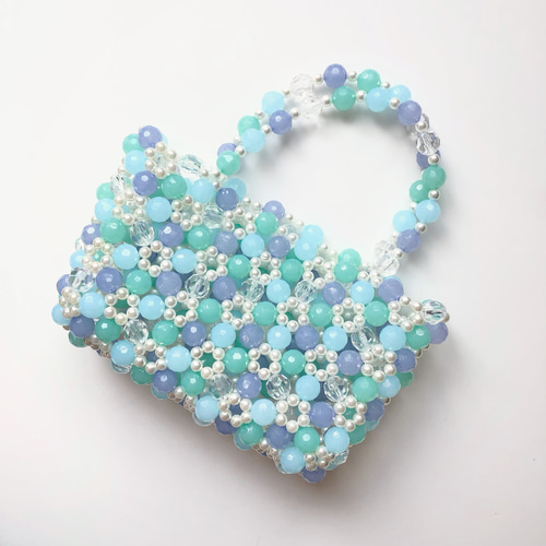 ビーズ花柄ハンドバッグ 青色 お花のビーズバッグ 【ocean flowers】：milky blue mix ハンドバッグ