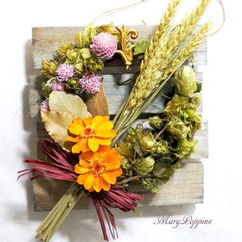 ホップと麦のドライフラワー・リース タペストリー・壁掛け Prizakka