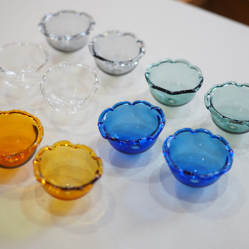 ハンドメイド　オーダー フラワー 穴あきパーツ ガラス 20mm 2個 その他素材 AMBER