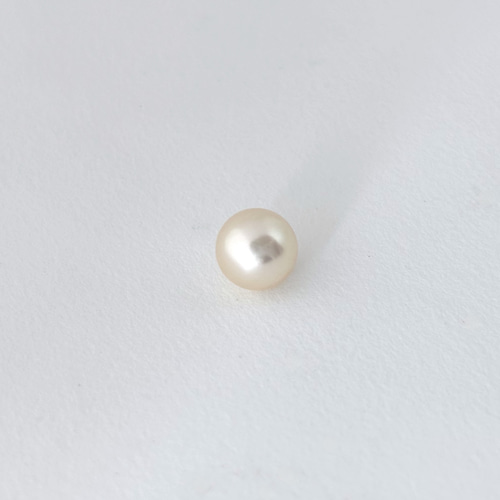 あこや真珠 片穴 7.5mm 淡いイエロー セミラウンド 素材 ネックレス