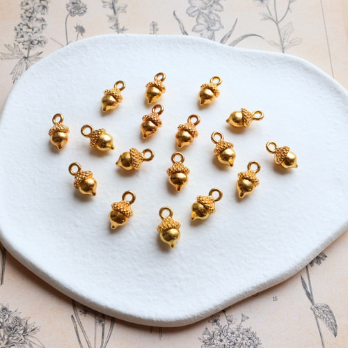 どんぐりチャーム どんぐりチャーム＊1個 | little lamps -Glass Bead Shoppe-