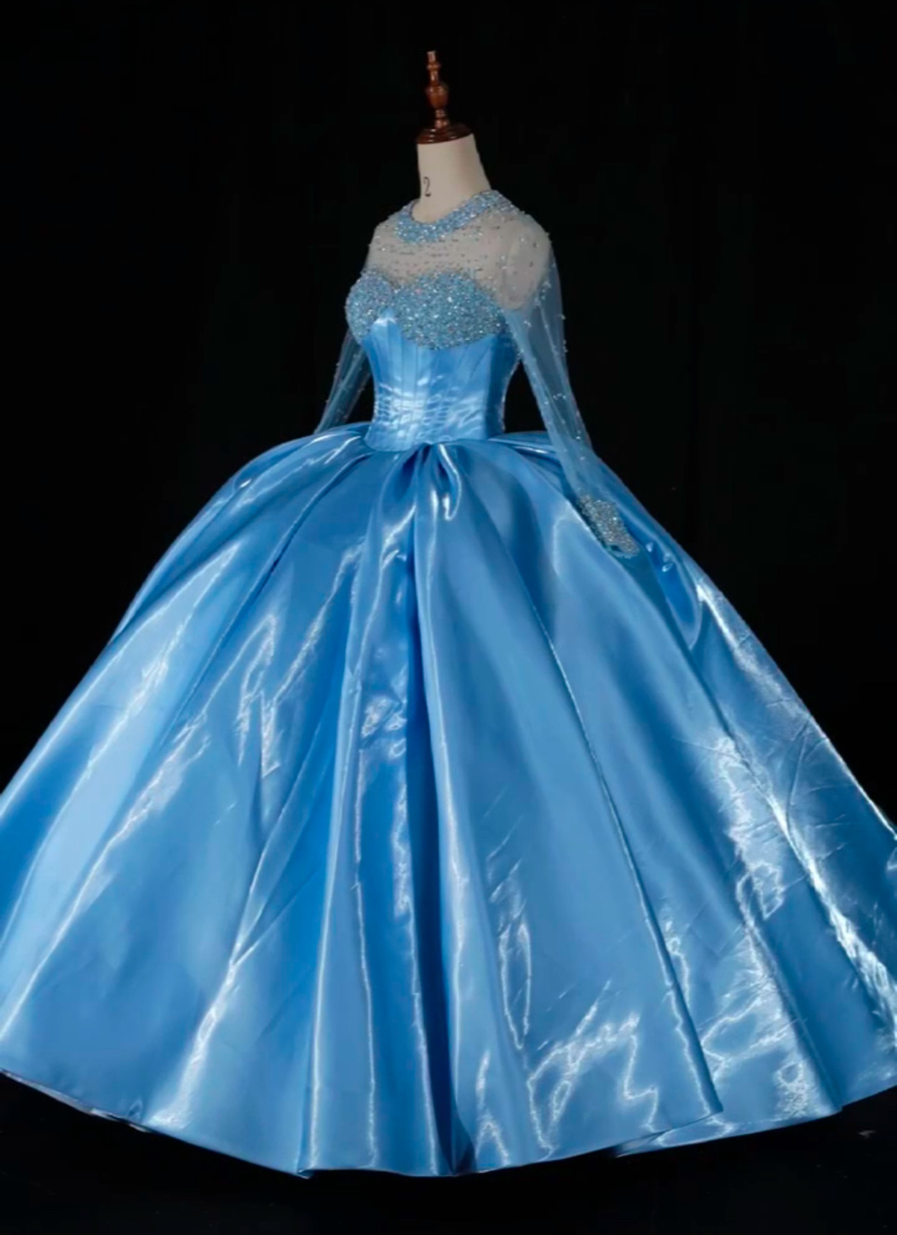 シースルーお袖　長袖　プリンセスライン　オーロラ　ブルー　キラキラ　お姫様　ボリューム　イリュージョンネック　背中空き