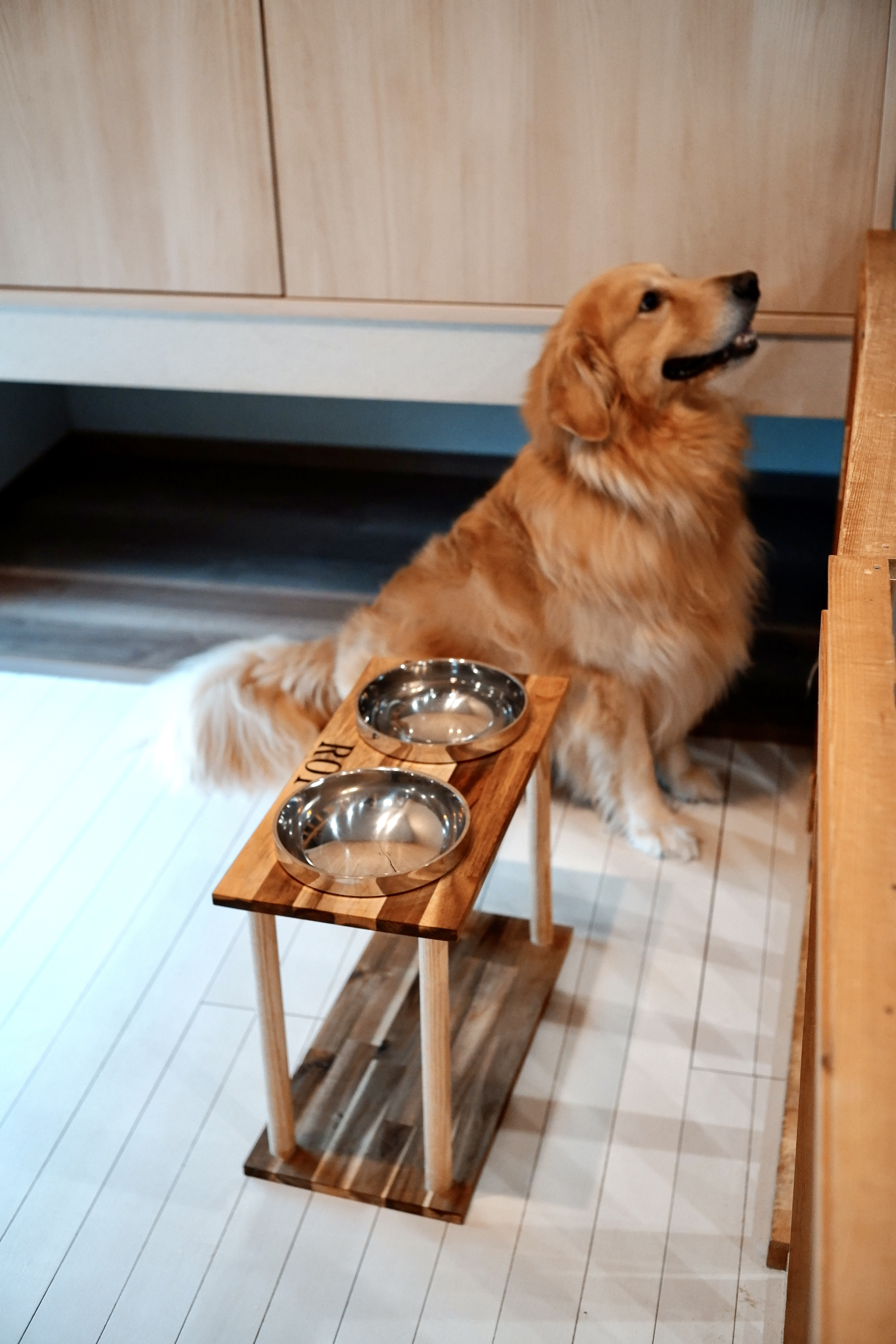 〔送料無料〕大型犬用　餌台　食器スタンド 刻印可能　ダブルサイズ