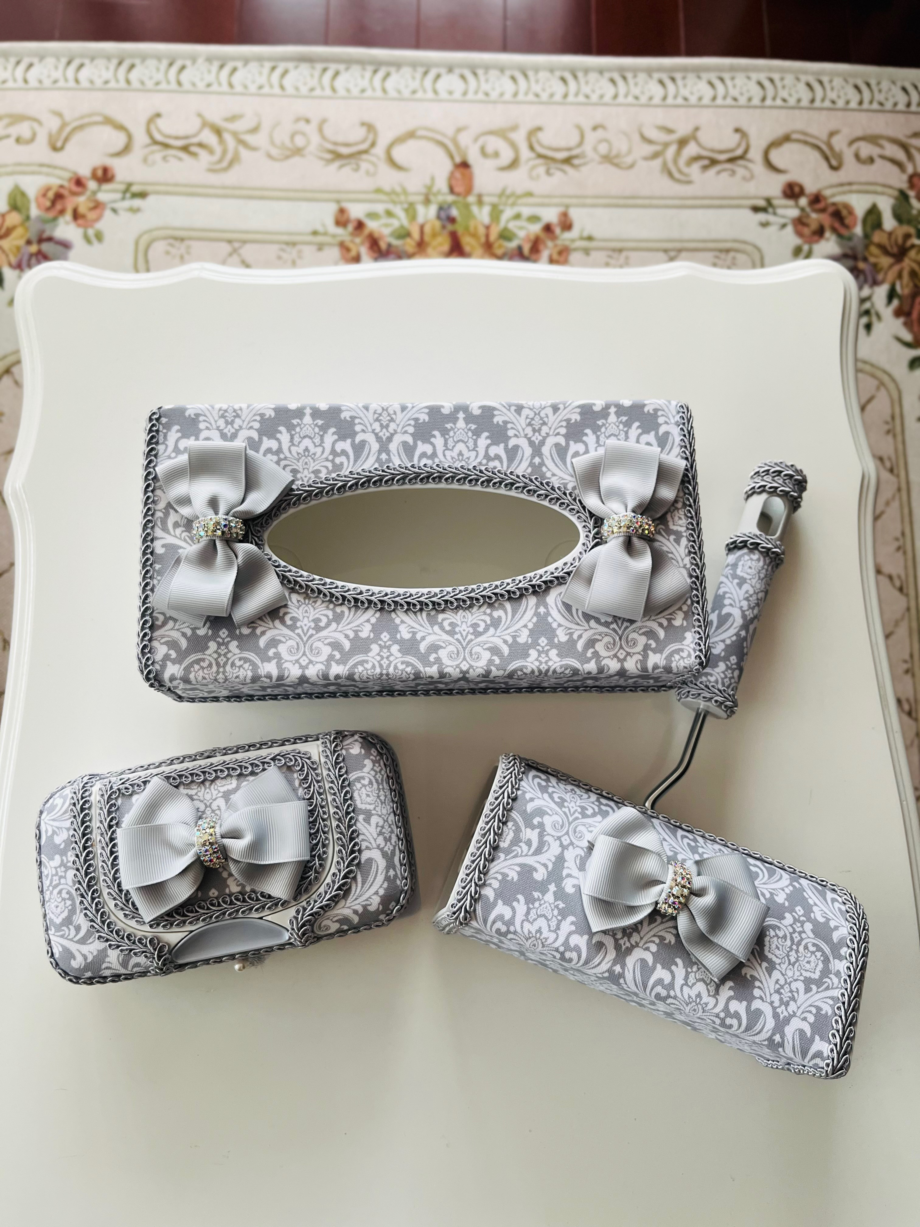 エレガントなダマスク柄の3点セット（グレー）