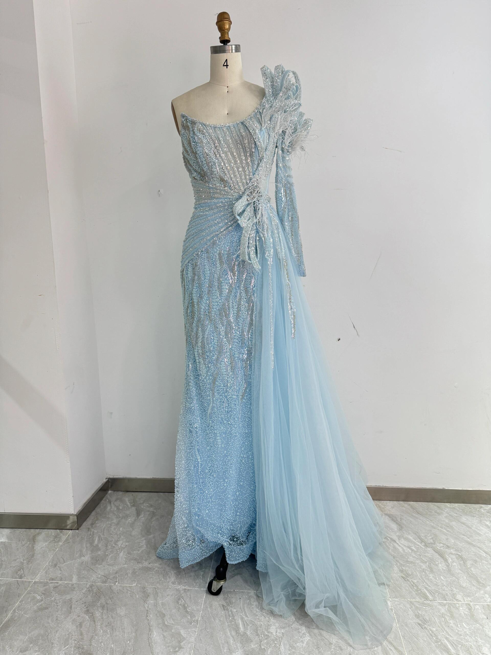 美品　ワンショルダー　アシメドレス　ラメ入り　ソフトチュール　個性的にカラードレス　パーティードレス海外挙式演奏会音楽会