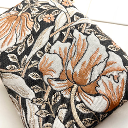 スペイン製ジャガード生地 PIMPERNELのポシェット ウィリアムモリス ピンパーネル　スマホポシェット　スマホポーチ 4枚目の画像