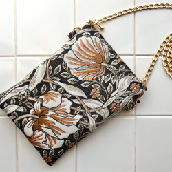 スペイン製ジャガード生地 PIMPERNELのポシェット ウィリアムモリス ピンパーネル　スマホポシェット　スマホポーチ 1枚目の画像