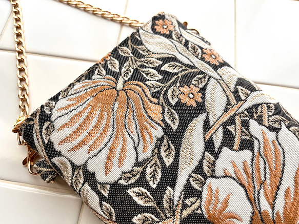 スペイン製ジャガード生地 PIMPERNELのポシェット ウィリアムモリス ピンパーネル　スマホポシェット　スマホポーチ 3枚目の画像