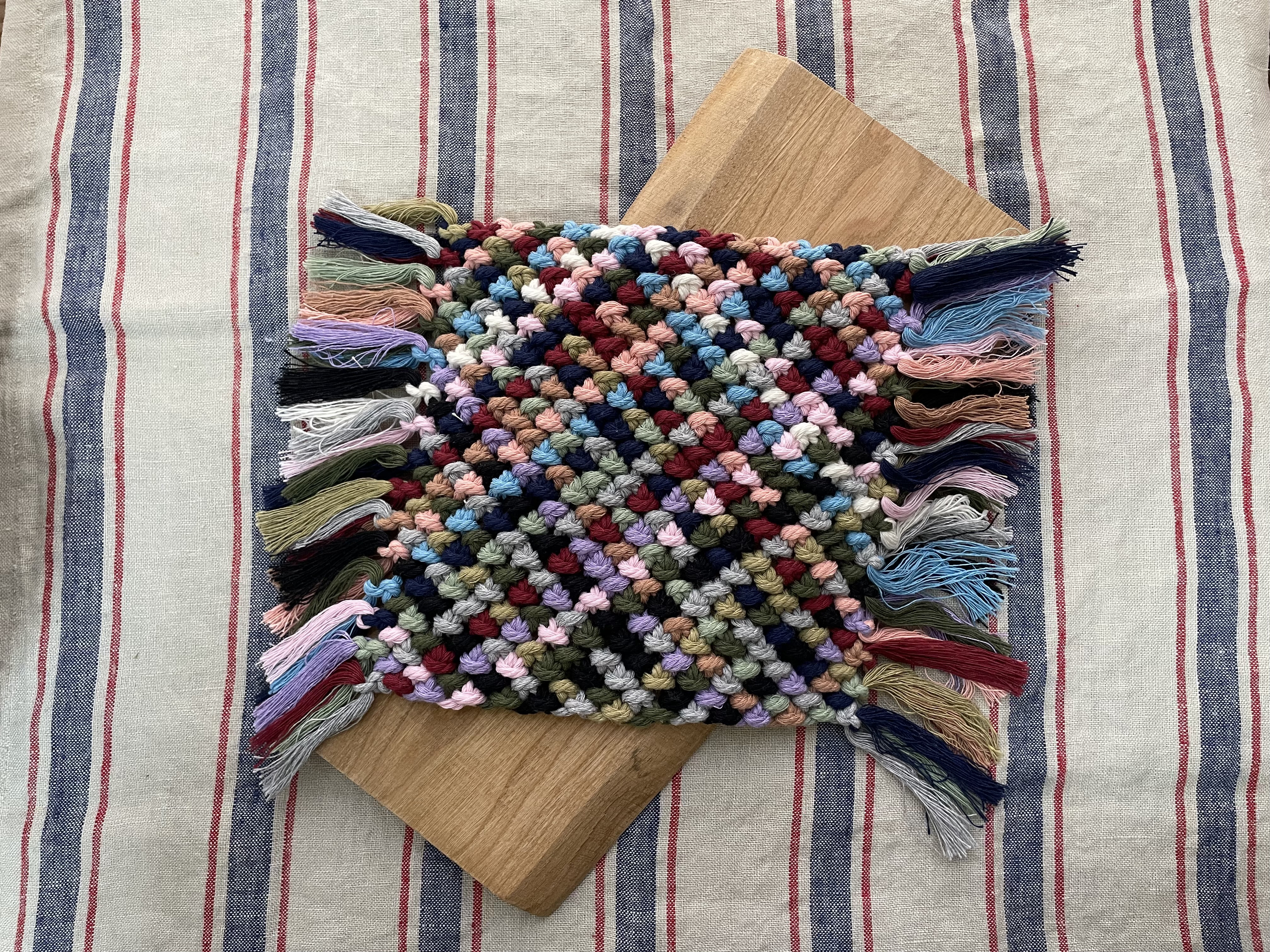 手編みラグ（中）