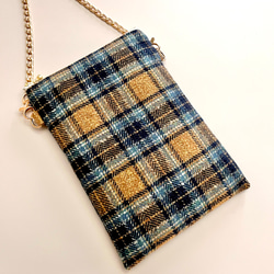 とろけるコットンツイード タータンチェックのポシェット ウールライク　スマホポシェット　スマホポーチ　スマホショルダー 6枚目の画像