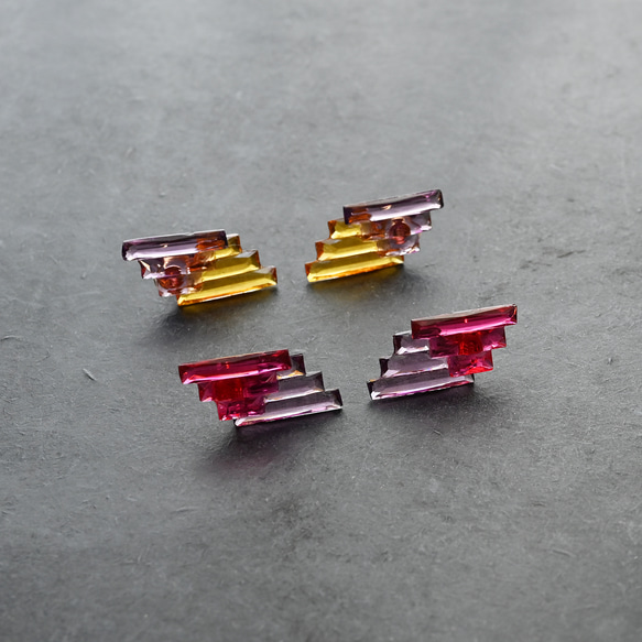 アール・デコヴィンテージガラスのピアス／イヤリング［レッド＆パープル］サージカルステンレス／チタン変更可能 9枚目の画像