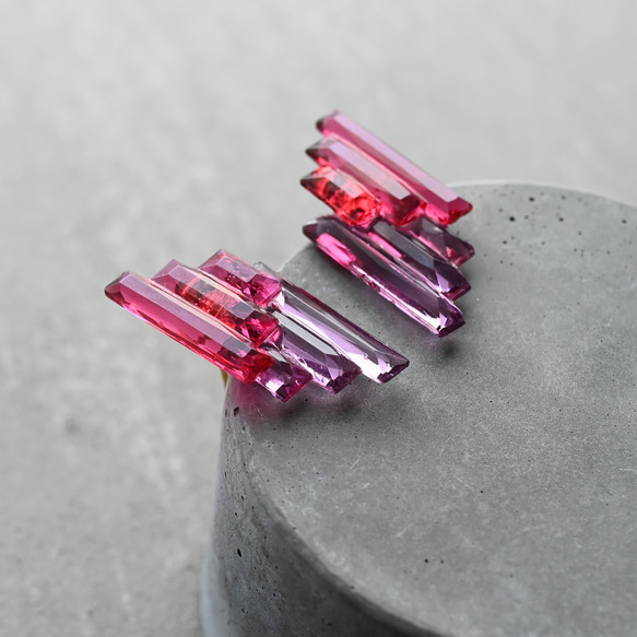 アール・デコヴィンテージガラスのピアス／イヤリング［レッド＆パープル］サージカルステンレス／チタン変更可能 11枚目の画像