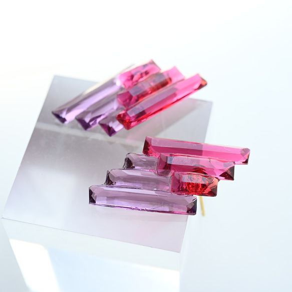 アール・デコヴィンテージガラスのピアス／イヤリング［レッド＆パープル］サージカルステンレス／チタン変更可能 4枚目の画像