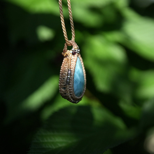 涙の波模様☆高品質ラリマー マクラメネックレス2069 ネックレス