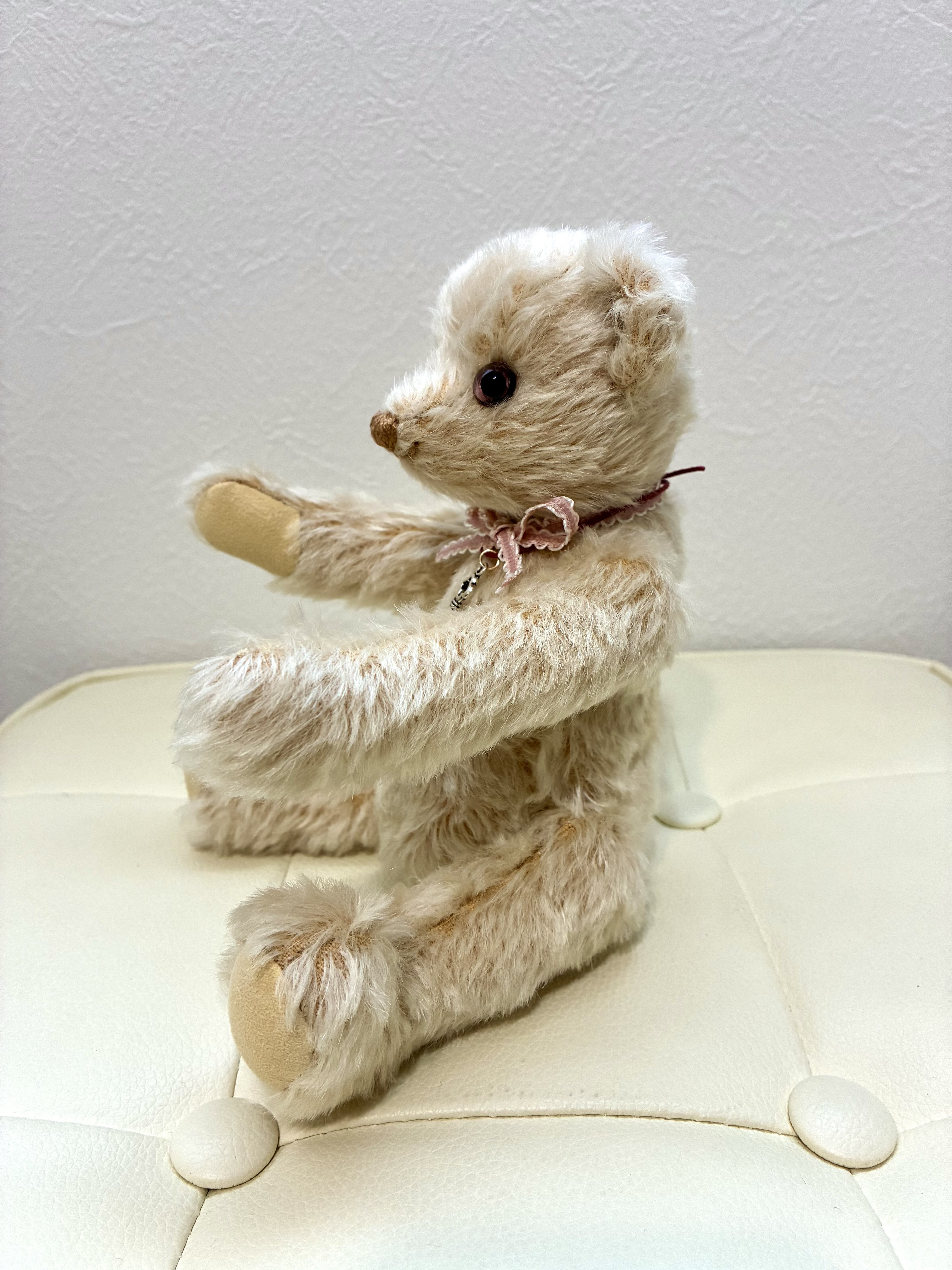 ライトアメジストの瞳のテディベア　〜24cm〜