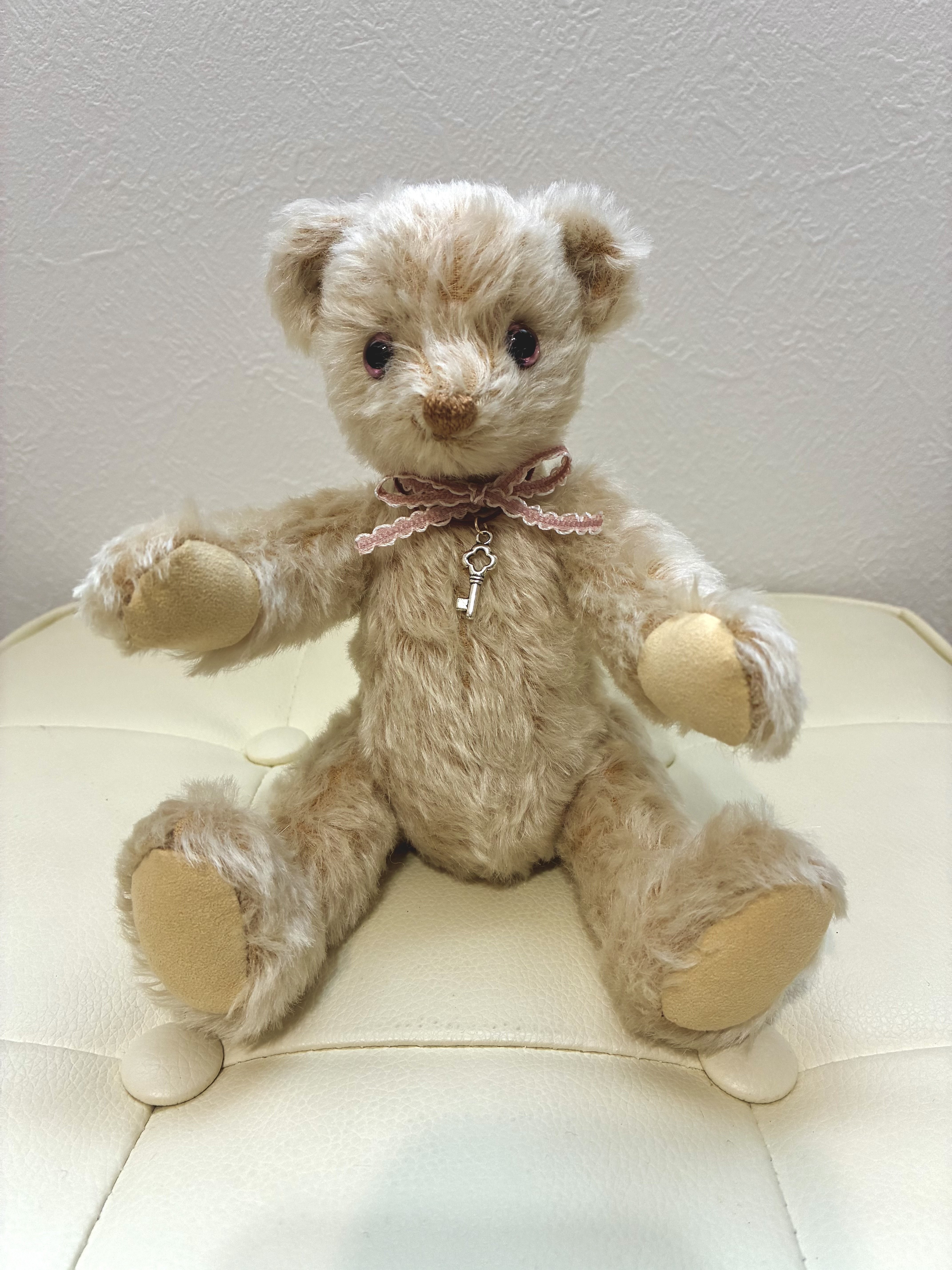 ライトアメジストの瞳のテディベア　〜24cm〜