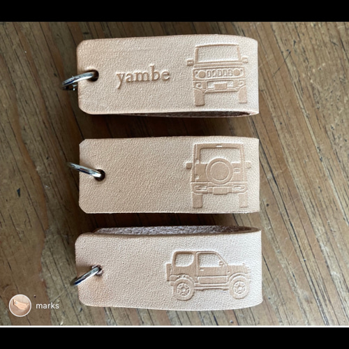 Jimny (ja22)用☆助手席アシストグリップカバー(黒ヌメ革)送料込