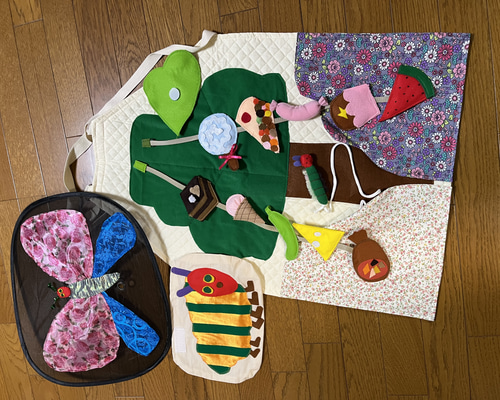 エプロンシアター　はらぺこあおむし はらぺこあおむしエプロンシアター ぬいぐるみ あんころりん 通販