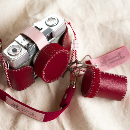【オリンパス】Olympus 35 フィルムカメラ レンズ　ケース付き カメラケース『Cherry RED（チェリーレッド）』（オリンパスフィルム