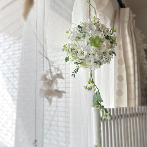 ホワイト&グリーンフラワーフライングボール 直径14cm 無料ラッピング